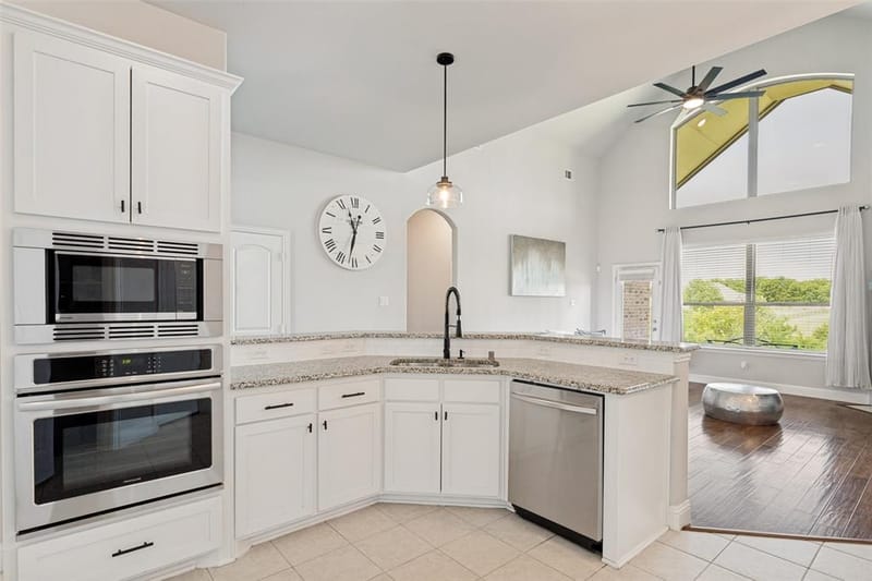 108 Fallen Oak Drive, McKinney TX 75071 - Photo 10
