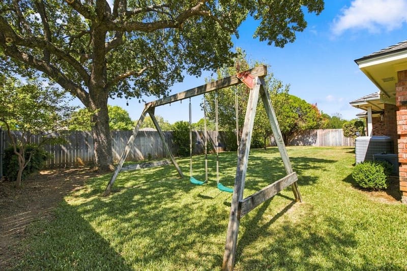 7101 Hazel Place, North Richland Hills TX 76182 - Photo 32