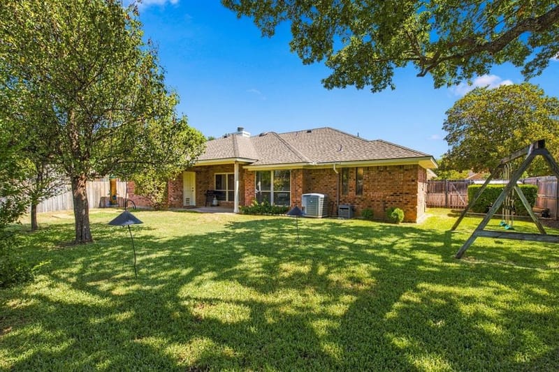 7101 Hazel Place, North Richland Hills TX 76182 - Photo 30