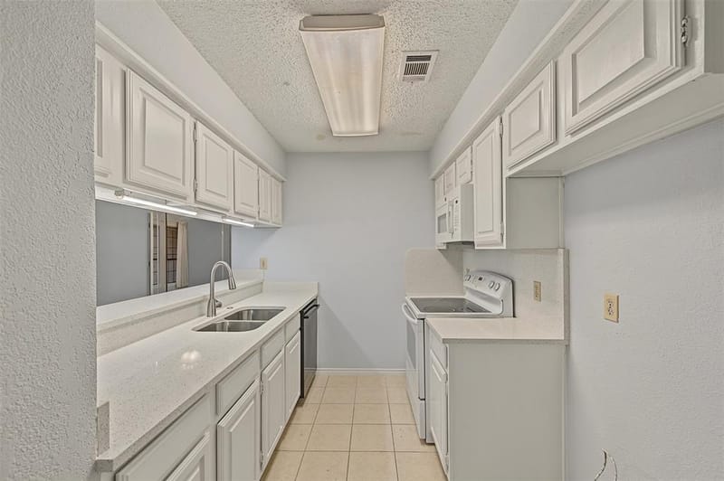 2800 Keller Springs Road # 1D, Carrollton TX 75006 - Photo 17
