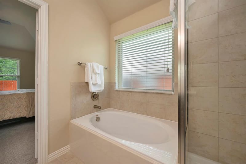 933 Keel Line Drive, Crowley TX 76036 - Photo 20