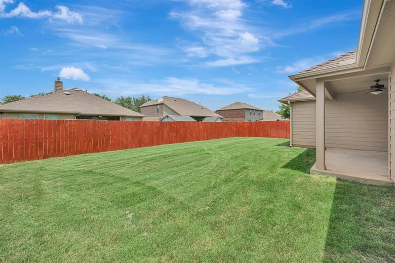 933 Keel Line Drive, Crowley TX 76036 - Photo 34