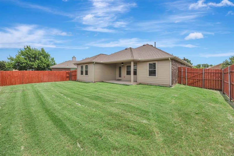 933 Keel Line Drive, Crowley TX 76036 - Photo 35