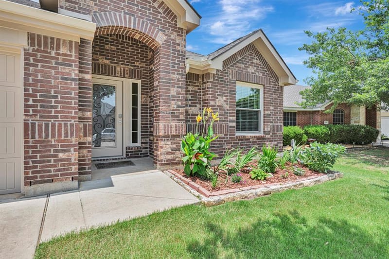 933 Keel Line Drive, Crowley TX 76036 - Photo 39