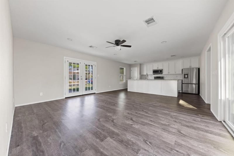 805 S 4th Street, Bonham TX 75418 - Photo 6
