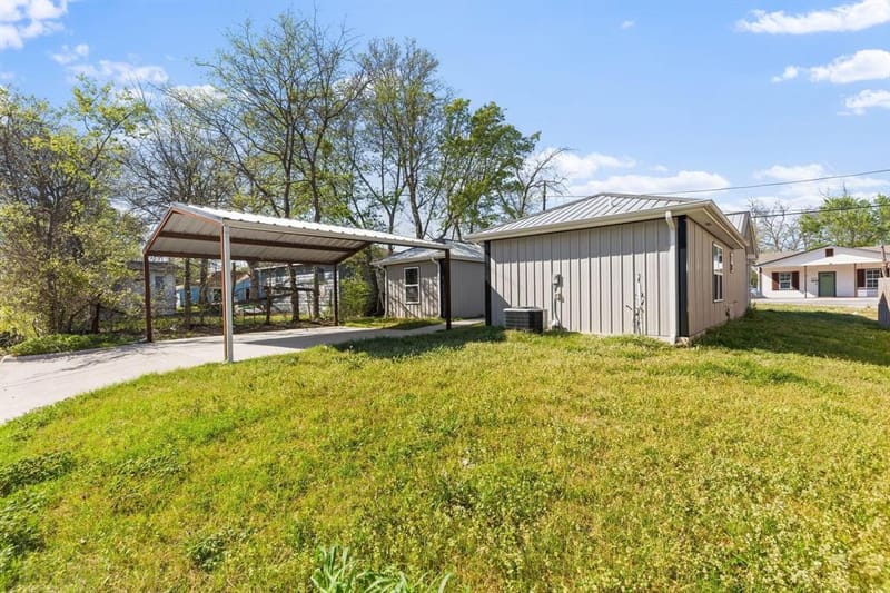 805 S 4th Street, Bonham TX 75418 - Photo 19