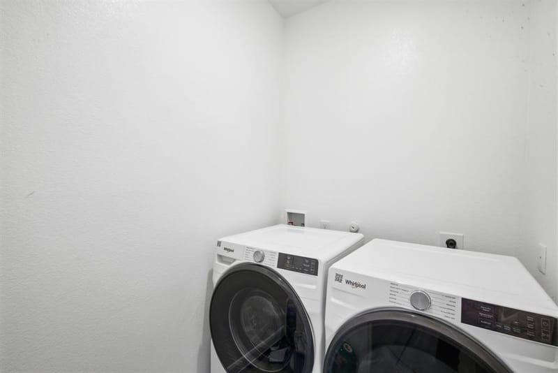 417 Jameson Street, Springtown TX 76082 - Photo 8