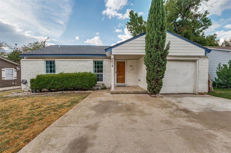 2614 Valwood Parkway, Farmers Branch TX 75234 - Photo 2