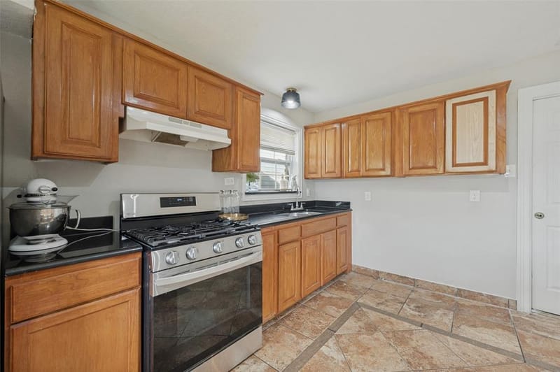 2614 Valwood Parkway, Farmers Branch TX 75234 - Photo 12