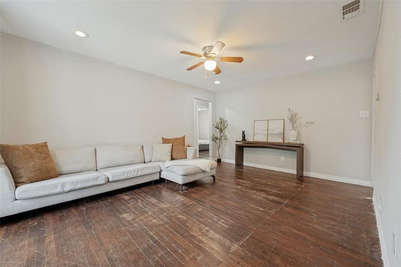 2614 Valwood Parkway, Farmers Branch TX 75234 - Photo 5