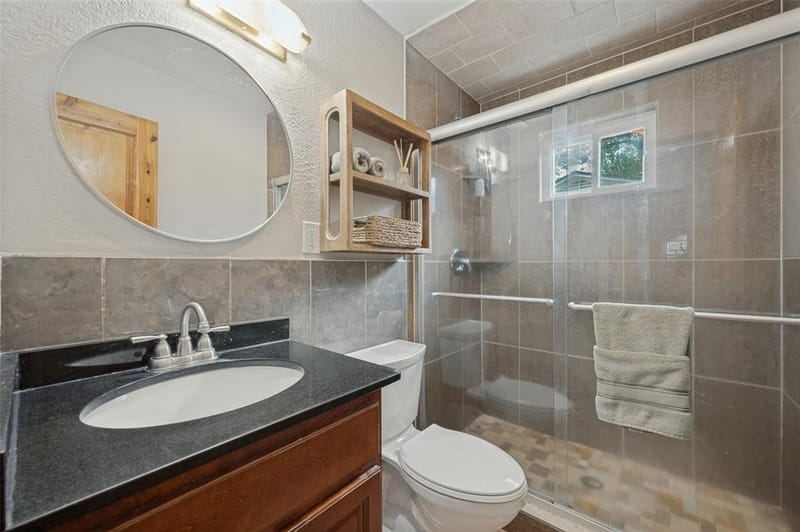 2614 Valwood Parkway, Farmers Branch TX 75234 - Photo 20