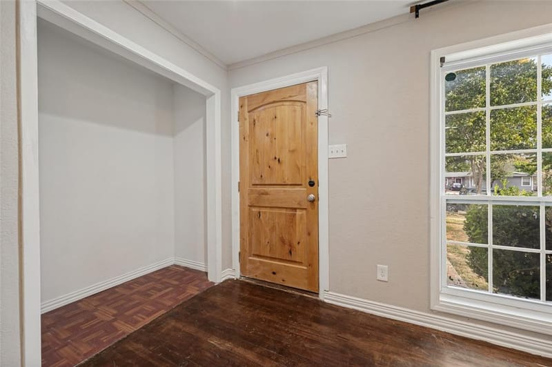 2614 Valwood Parkway, Farmers Branch TX 75234 - Photo 4