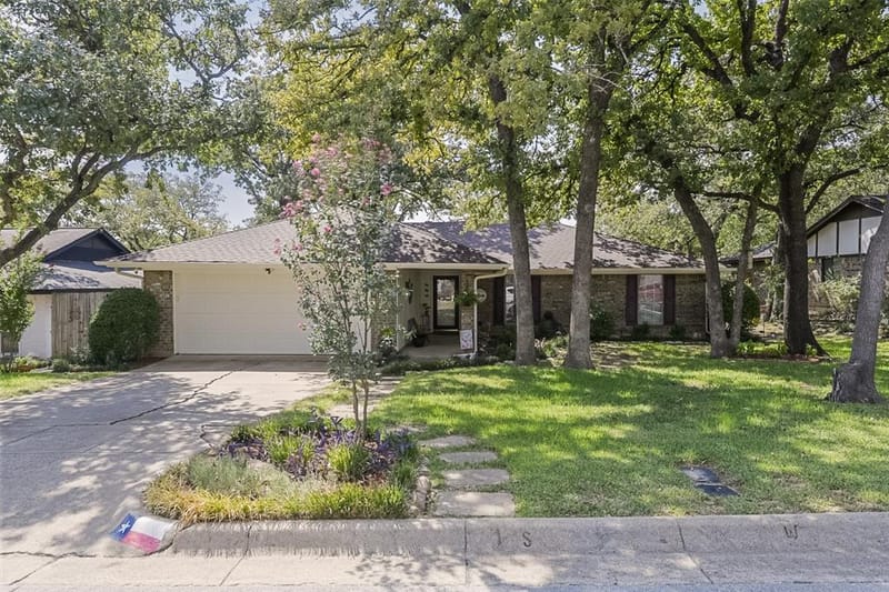 5508 Grissom Drive, Arlington TX 76016