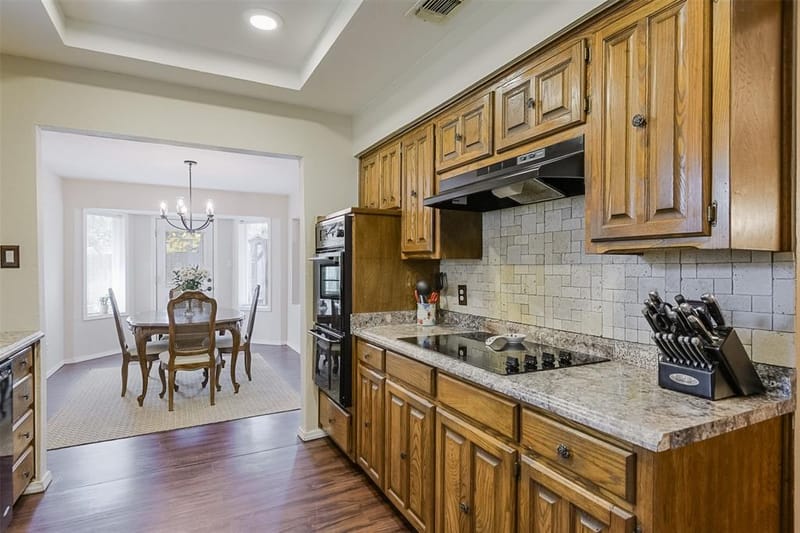 5508 Grissom Drive, Arlington TX 76016 - Photo 9