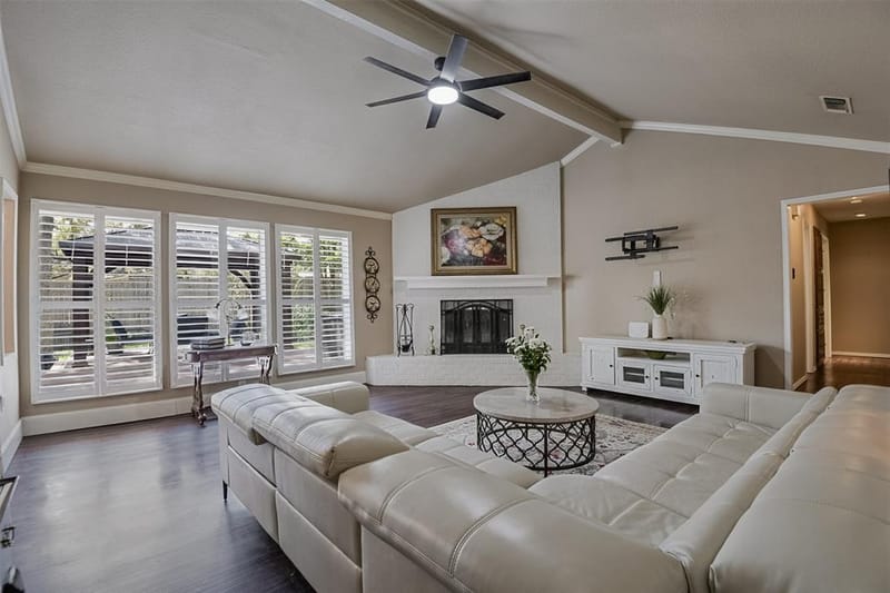 5508 Grissom Drive, Arlington TX 76016 - Photo 4