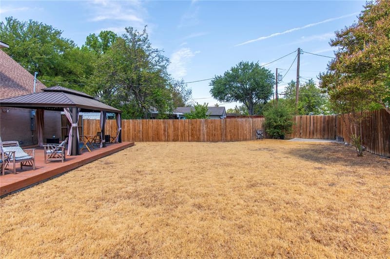 8708 Flicker Lane, Dallas TX 75238 - Photo 38