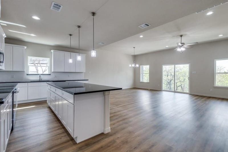 267 Jim Walter Drive, Runaway Bay TX 76426 - Photo 8