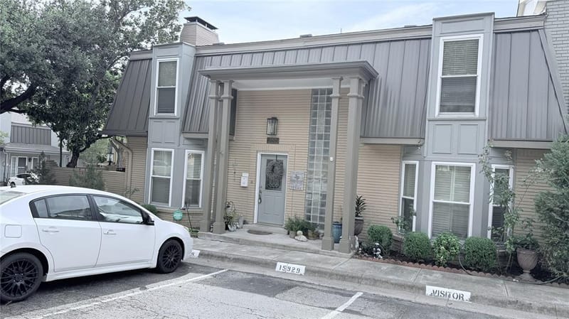 15929 Archwood Lane # 1035, Dallas TX 75248 - Photo 2