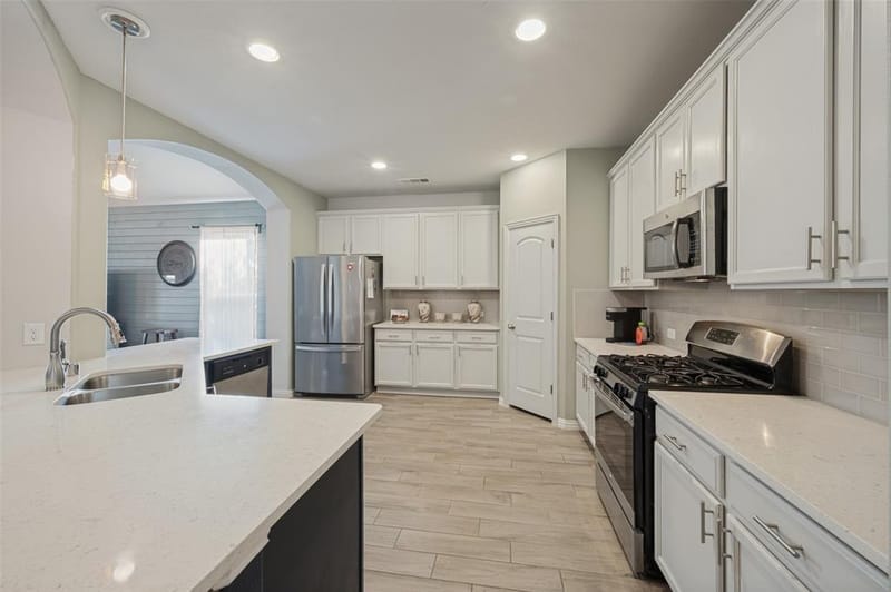 629 Wilmington Lane, Aubrey TX 76227 - Photo 7