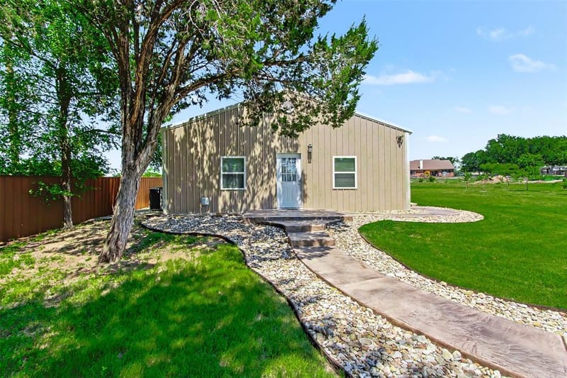 3907 Del Rio Court, Granbury TX 76049 - Photo 2
