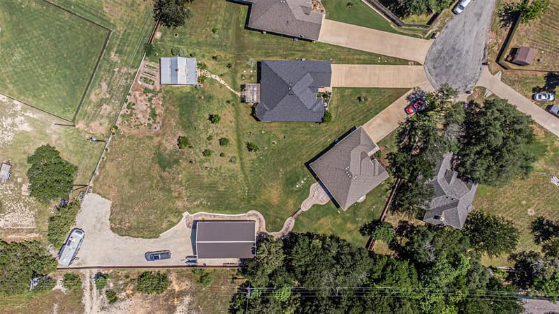 3907 Del Rio Court, Granbury TX 76049 - Photo 3