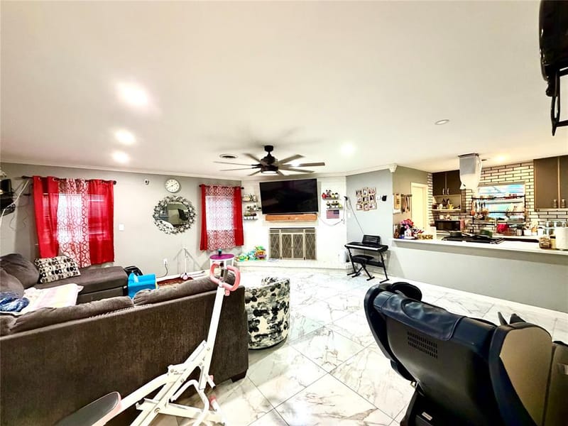 1209 Rosewood Hills Drive, Garland TX 75040 - Photo 4