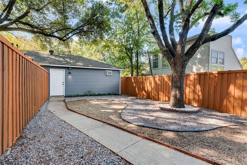 730 W Canty Street, Dallas TX 75208 - Photo 20