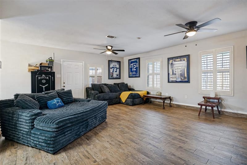 2202 Village Crest Drive, Garland TX 75044 - Photo 7