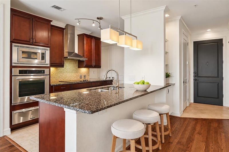 8616 Turtle Creek Boulevard # 323, Dallas TX 75225 - Photo 5