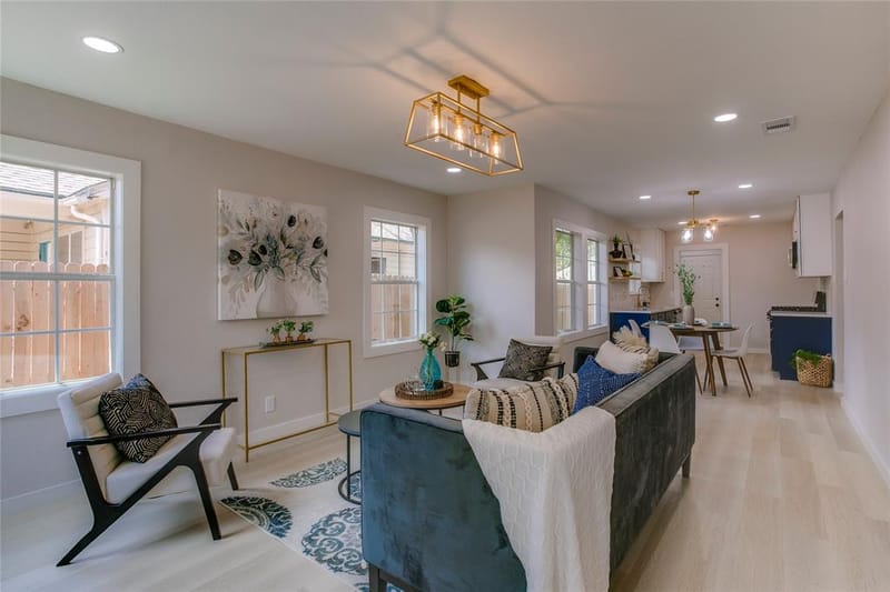 2635 Gladstone Drive, Dallas TX 75211 - Photo 7
