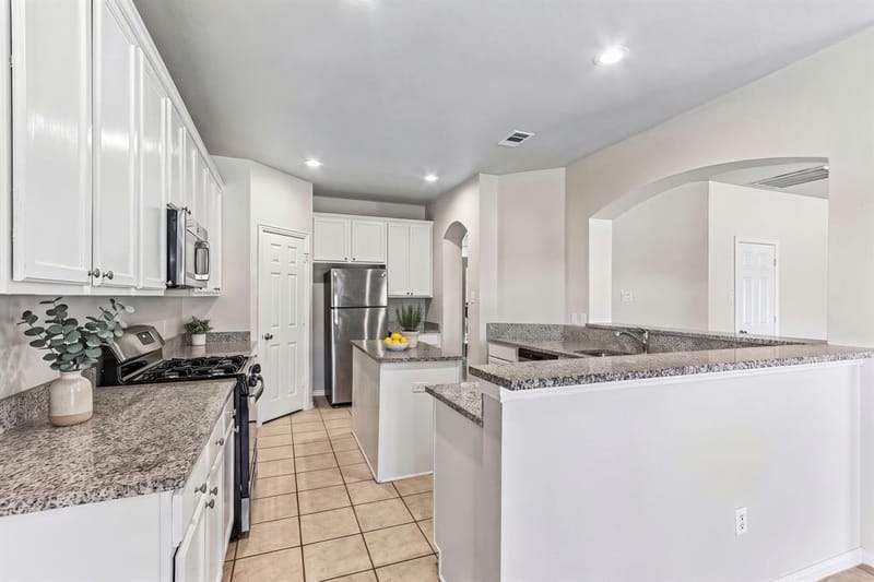 1809 Morning Glory Drive, Corinth TX 76210 - Photo 13
