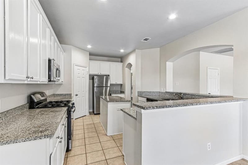 1809 Morning Glory Drive, Corinth TX 76210 - Photo 14
