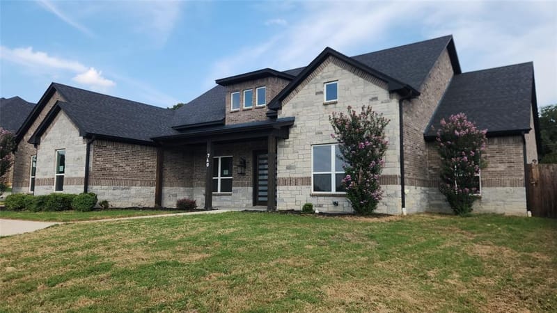740 Arledge Street, Azle TX 76020 - Photo 3