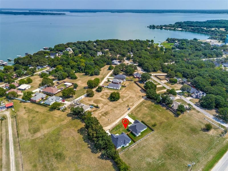 705 Lakeland Drive, West Tawakoni TX 75474