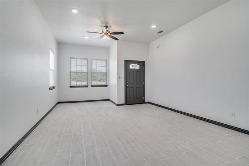 705 Lakeland Drive, West Tawakoni TX 75474 - Photo 5