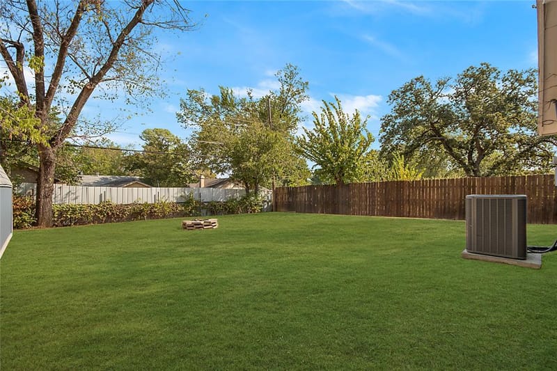 7241 Van Natta Lane, Fort Worth TX 76112 - Photo 26