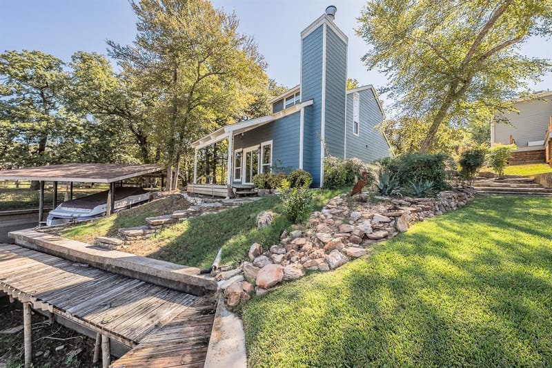508 Harbor Drive S, Azle TX 76020