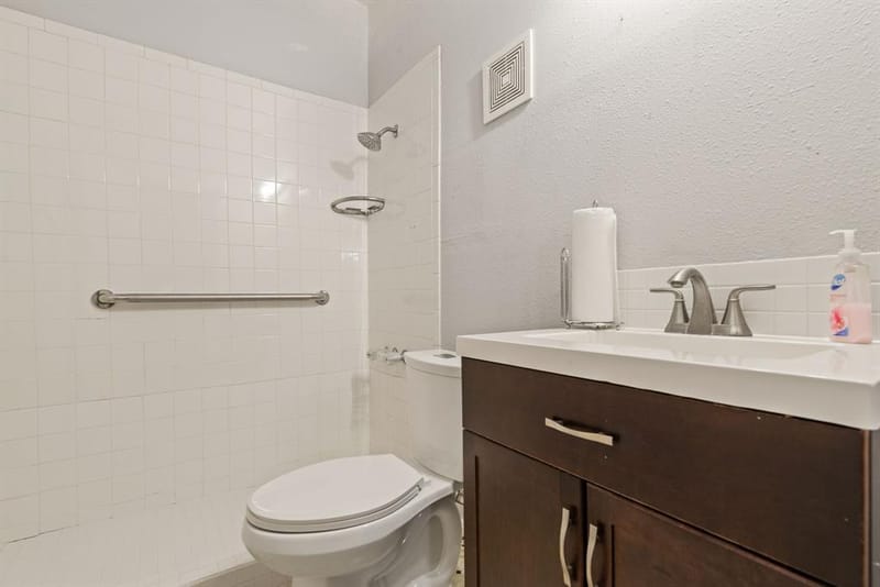 2841 Avenue H, Fort Worth TX 76105 - Photo 15