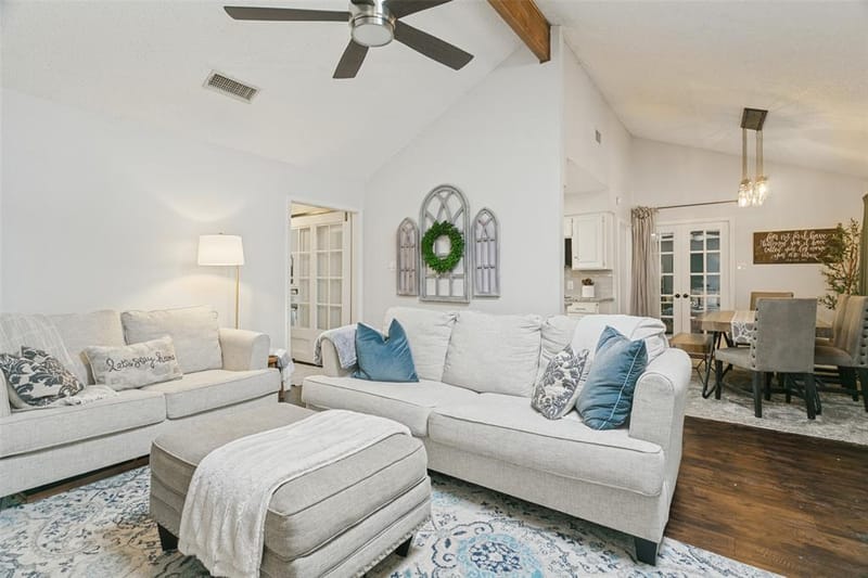 2077 Parkridge Drive, Hurst TX 76054 - Photo 17