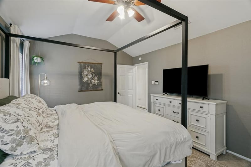 2077 Parkridge Drive, Hurst TX 76054 - Photo 16
