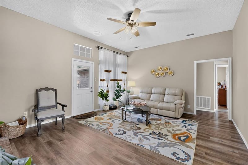 1517 Wesley Drive, Mesquite TX 75149 - Photo 5
