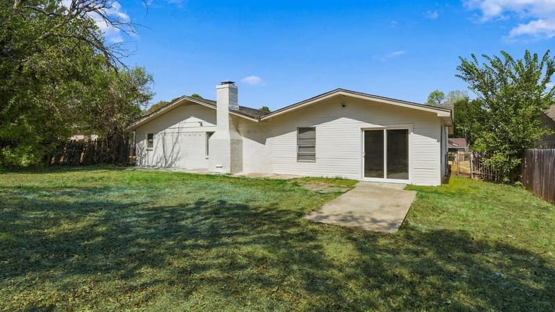 6820 Gary Lane, Fort Worth TX 76112 - Photo 35