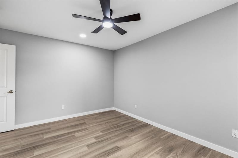 800 Netherland Drive, Arlington TX 76017 - Photo 27