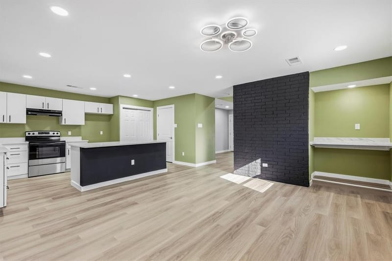 800 Netherland Drive, Arlington TX 76017 - Photo 10
