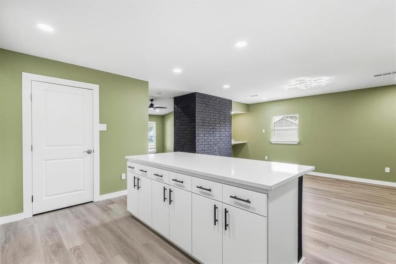 800 Netherland Drive, Arlington TX 76017 - Photo 14