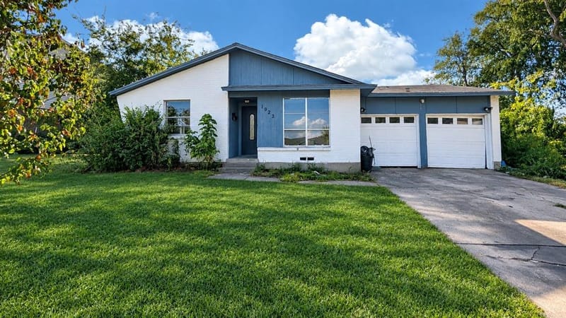 1923 Spiceberry Lane, Mesquite TX 75149