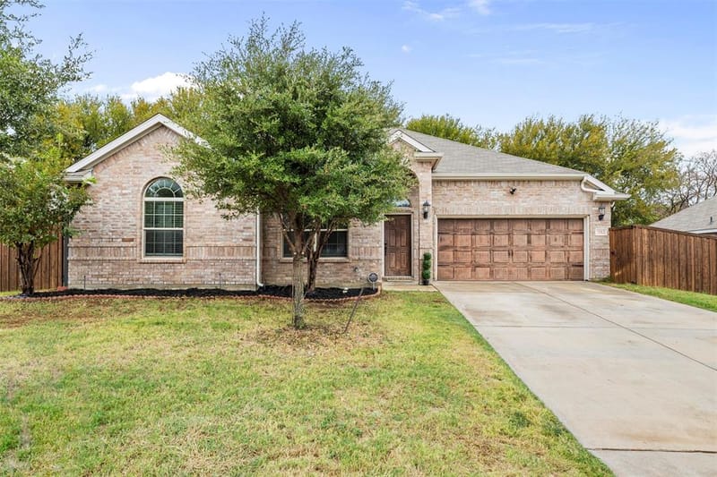 7512 Rose Crest Boulevard, Forest Hill TX 76140