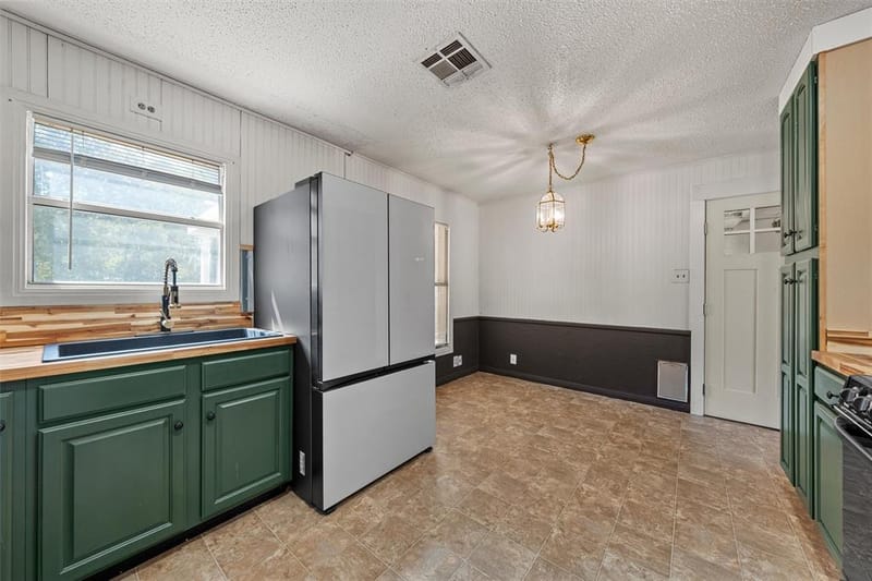 905 S Tyler, McGregor TX 76657 - Photo 9