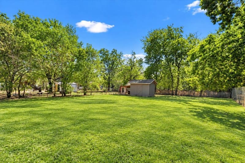 905 S Tyler, McGregor TX 76657 - Photo 24