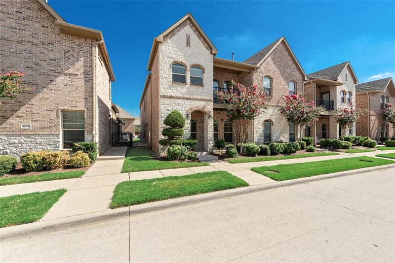 4268 Comanche Drive, Carrollton TX 75010 - Photo 2